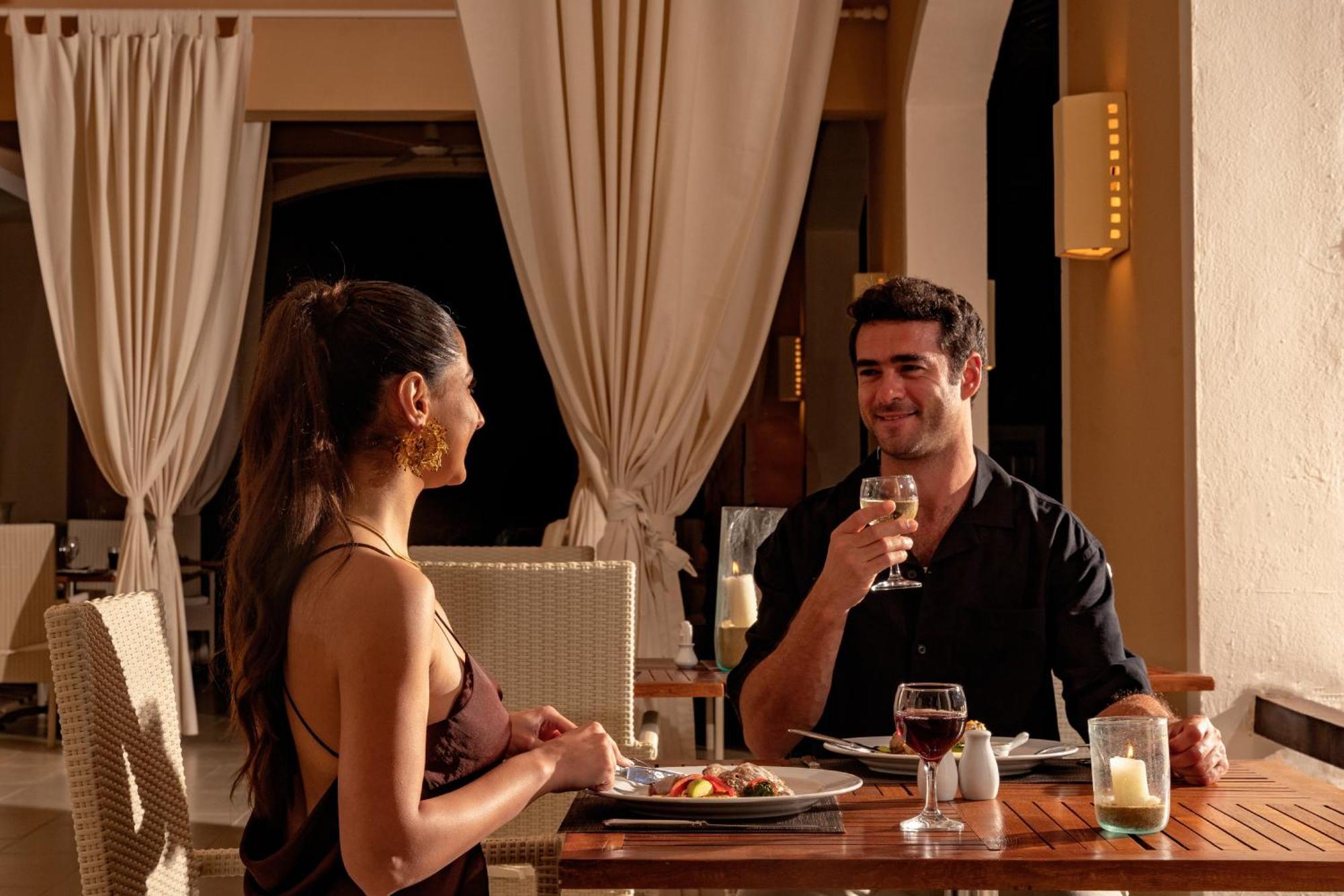 Jaz Neo Almazino, Almaza Bay Hotel Majid Abu Zayd Ngoại thất bức ảnh